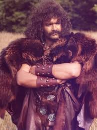 He leads the imperial army against the 'scourge of god'. Galleria Fotografica Attila Flagello Di Dio Mymovies