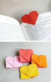 Fabriquer Un Marque Page Avec Notre Galerie De 44 Idees Cœur En Origami Origami Coeur Artisanat De Saint Valentin