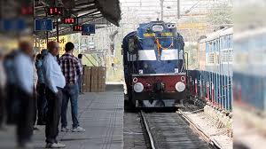 Ara of Anarkali defeated everyone, earned Rs 3 billion in 1 year, 98 crore passengers caught the train