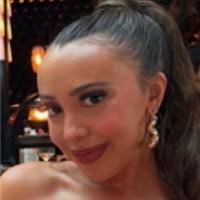 Eloise Burch's Instagram, Twitter & Facebook