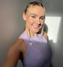 Eleanor Mckenzie's Instagram, Twitter & Facebook