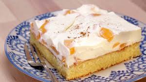 Ein backblech einfetten und den teig darauf glatt verstreichen. Alle Lieben Fantakuchen Youtube