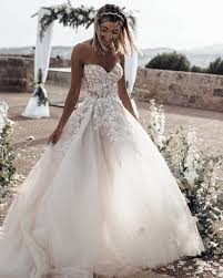 Den kalt gebrühten eiskaffee an einem heißen tag, die hochzeitssaison und die einmaligen. Wedding Archive Aylin Konig