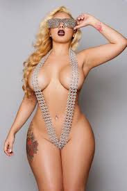 تصاویری سکسی و نیمه سکسی از مدلها (8)+18 – emroozofarda