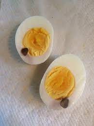 When an egg is fertilized but unincubated, whether straight from the hen or straight from the fridge, the only real difference that you will see in there's really no way to tell if an egg is fertilized in those first several days without cracking it open. How To Know If Chicken Eggs Are Fertilized Quora