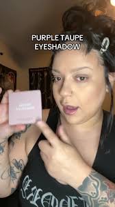 We love a purple taupeeeyyyy moment hehe using @Anastasia Beverly Hills  @maccosmetics @Isamaya Beauty #anastasiabeverlyhills #abh #eyeshadow  #palette #taupe #purple #mac #macstack #mascara #isamaya ...