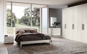 Classica interno bianco camera da letto. Camere Da Letto Moderne Sonia Mobili