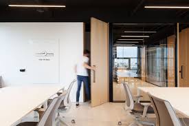 Bitdegree Office On Behance Modern Office Interiors Office Interior Design Cool Office