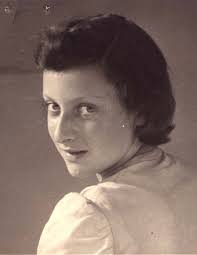 Dutch jewish woman deported to Auschwitz