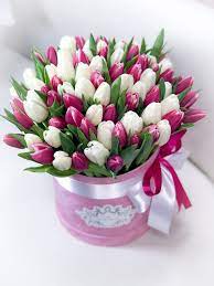 Pin By Monica Chase On Pastel Flower Box Arrangement Beautiful Flower Arrangements Birthday Flowers Flowers Bouquet Gift