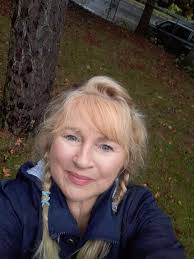 Walking home after work, pouring rain but I have my trusty blue umbrella,  and yes my feet are wet! 🩵🩵sang this beautiful song