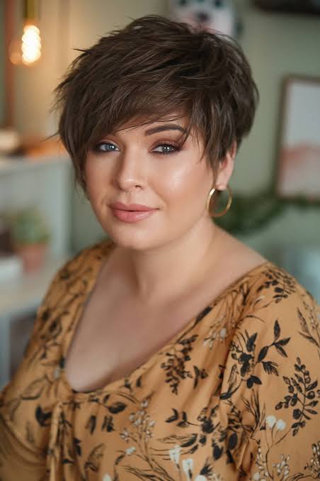 50 Flattering Pixie Haircuts for Plus-Size Women in 2026