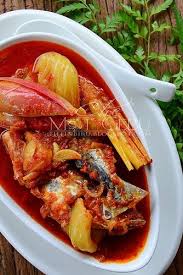 Menjelang matang, masukkan cabai rawit ke dalam masakan lalu masak sampai semua matang. Resepi Ikan Sembilang Masak Asam Pedas Resepi Merory Sedap Betul