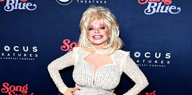 CNN Dolly Parton photo mistake – Network incorrectly airs impersonator