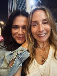 Yellowjackets show discussion