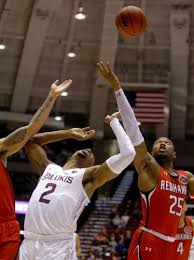 Davis rounding into high-major prospect for Salukis