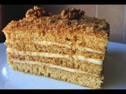 торт медовик без раскатки коржей нежный ароматный очень вкусный Tayushij Medovik Za 30 Minut Bez Raskatki Korzhej Youtube Vkusnye Torty Idei Dlya Blyud Prostye Torty