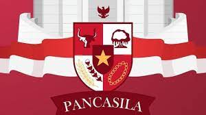 Nama pancasila berasal dari bahasa sanskerta yang terdiri dari dua kata, yaitu 'panca' yang berarti lima dan 'sila' yang berarti prinsip atau asas. C Qn6aez73a9ym