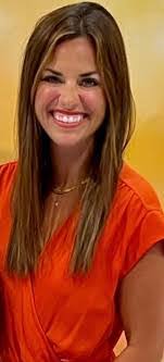 Callie Hollis's Instagram, Twitter & Facebook