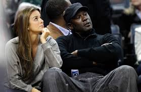 Mar 04, 2020 · the current wife of michael jordan is yvette prieto. Michael Jordan S Wife Everything You Need To Know About Yvette Prieto