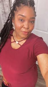 Lydia Carpenter's Instagram, Twitter & Facebook