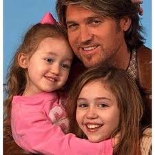 Noah is a singer and actress. 13 Celebrity Tbt Photos You May Have Missed This Week Old Miley Cyrus Miley Cyrus Miley