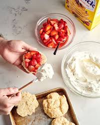 Line your 9x13 pan with parchment paper. I Tried The Bisquick Strawberry Shortcake Recipe Kitchn