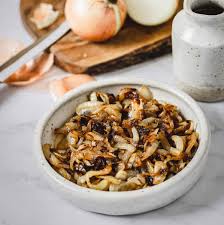 Fast Caramelized Onions Recipe {With Brown Sugar}