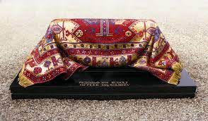 The extraordinary russian ballet dancer: Rudolf Nureyev S Grave The Unique Furnace In Venice Orsoni Venezia 1888
