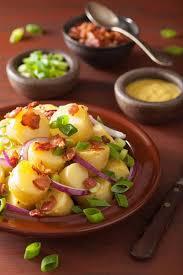 Salade De Pommes De Terre Aux Lardons Un Belle Salade Economique Et Delicieuse Recette Salade Pomme De Terre Pomme De Terre Lardon Salade Pomme