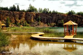 Nurkowaliśmy na „koparkach w środku tygodnia i choć parkowało dużo samochodów, to jakoś nie odczuwało się tłoku pod wodą. Kamieniolom Koparki Kamieniolom Grodek Jaworzno Zdjecia