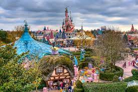 Töltsd le ezt a szabadon felhasználható képet a franciaország disneyland párizs témakörben, a pixabay szabadfelhasználású képektől és videóktól roskadozó könyvtárából. Parizs Disneyland Belepojegyek Varoskartyak