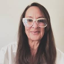 Are there young adults in Utah looking for friends or dating?