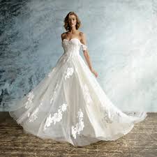 Brides will often have a rough idea of the style of wedding dress they're after before beginning the wedding planning journey, but this may change with the help. Buy Wedding Dress Lace Wedding Dress Bridal Boutique London