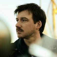 Efrain Quinones's Instagram, Twitter & Facebook