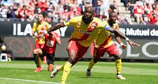 Badé arraché à lens, rennes joue les cadors révélation de la saison au racing club de lens, loïc badé aura l'opportunité de franchir un nouveau cap lors du prochain. Kvbvnmm017rqrm