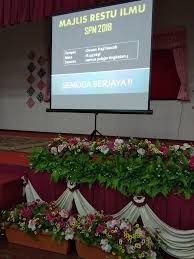 Majlis restu ilmu merupakan majlis yang diadakan setiap tahun sebelum menjelang peperiksaan sebenar sijil pelajaran. Live Titipan Doa Alumni Smka Naim Lilbanat Nisaa Facebook