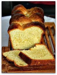 Un Dimanche A La Campagne Une Brioche Une Vraie Avec Du Beurre Dedans En 2020 Brioche Beurre Vrai