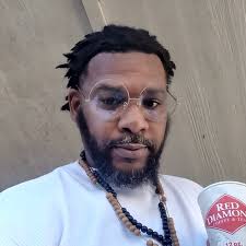 Sit with people who protect your name in your absence. Education is key 🔑  @masterpmasterclass