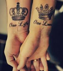 Tatouage Couronne 20 Idees De Modeles Pour S Inspirer
