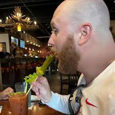 Ali Mencher and Chris Wellman's Wedding Registry