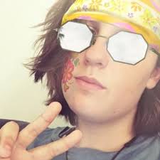 Alix Young (@Alixyoung3)