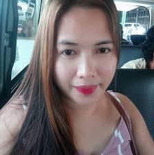 Loreta Mallari's Instagram, Twitter & Facebook