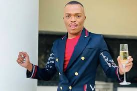 Somizi took to his instagram account to urge people to be safe and to take the coronavirus seriously. Has Somizi Already Returned To Metro Fm