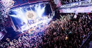 Floating gardens, incredible topiaries, horticultural displays and tastebud there's live entertainment every weekend with music from country, pop, rock and latin artists at bayside stadium. Best Live Music Venues In Orlando Rock Clubs Concert Halls