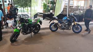 10 artis ini murtad dan dibaptis disaksikan banyak orang silaturahmi rumah bokap. Motorev Com My 04 01 2019 05 01 2019