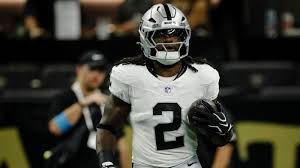 RB Ashton Jeanty, de Raiders, activo vs. Patriots
