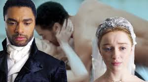 Последние твиты от phoebe dynevor france (@phoebedynevorfr). Phoebe Dynevor Recalls Awkward Love Scene Moment In Bridgerton Youtube