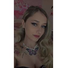 I checked his heartbeat and his ears became red— 🤭