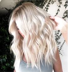Unique Ash White Hair Color Ideas Ombre White Blonde Hair Color For Summer Blonde Hair Color In 2020 White Hair Color White Blonde Hair Color White Blonde Hair